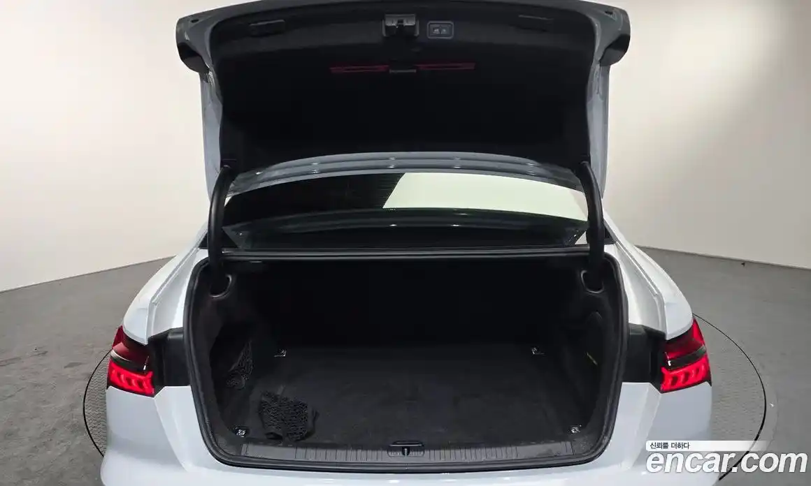 Audi A6 2021 2.0 Автомат в Москве № 196574, фото 17