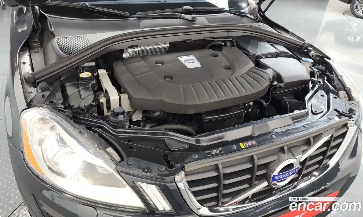 Volvo XC60 2013 2.0 Автомат в Москве № 197070, фото 14