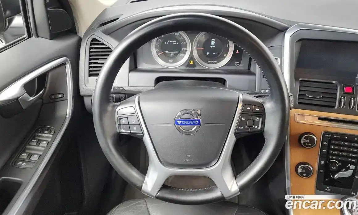 Volvo XC60 2013 2.0 Автомат в Москве № 197070, фото 19