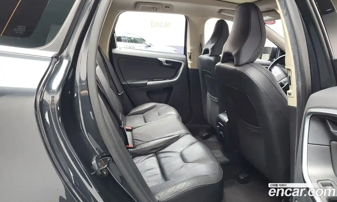 Volvo XC60 2013 2.0 Автомат в Москве № 197070, фото 20