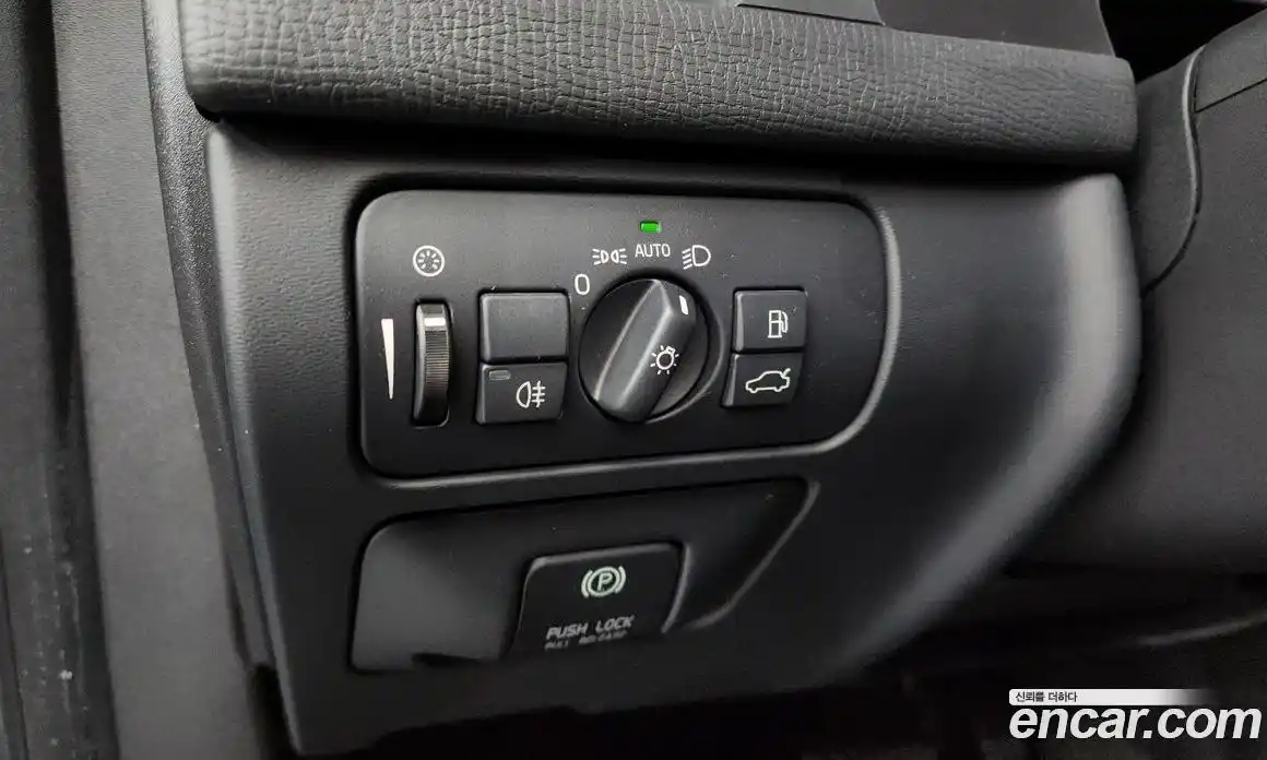 Volvo XC60 2013 2.0 Автомат в Москве № 197070, фото 3