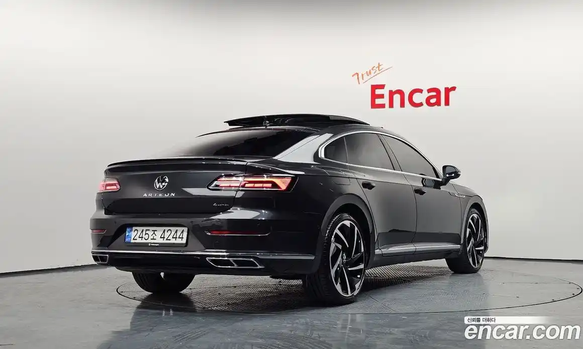 Volkswagen Arteon 2023 2.0 Автомат в Москве № 199019, фото 17