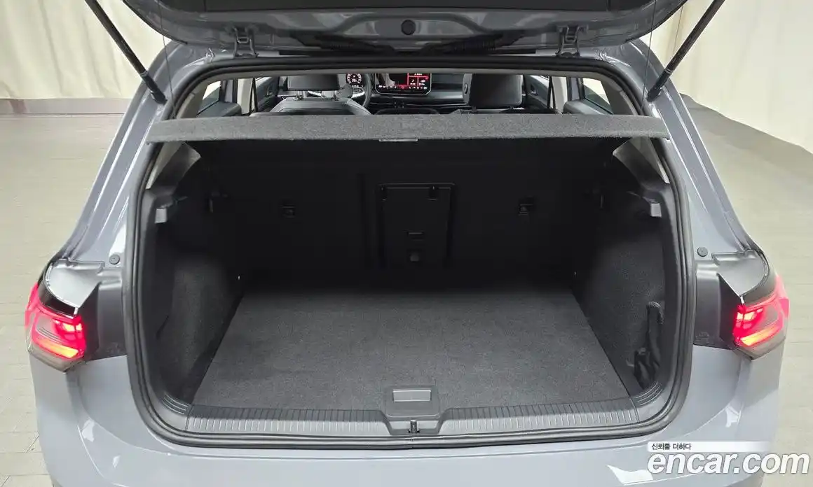 Volkswagen Golf 2025 2.0 Автомат в Москве № 199111, фото 16