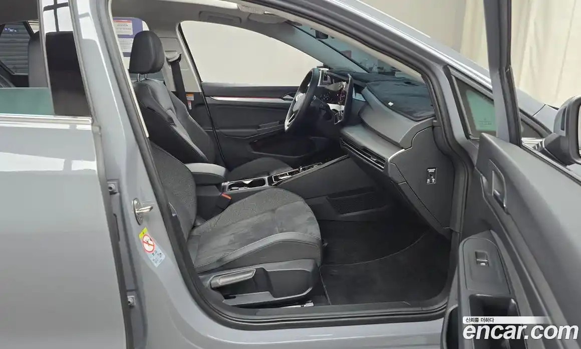 Volkswagen Golf 2025 2.0 Автомат в Москве № 199111, фото 19