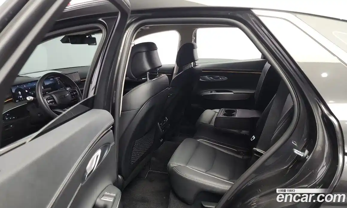 Genesis GV70 2025 2.5 Автомат в Москве № 20823, фото 13