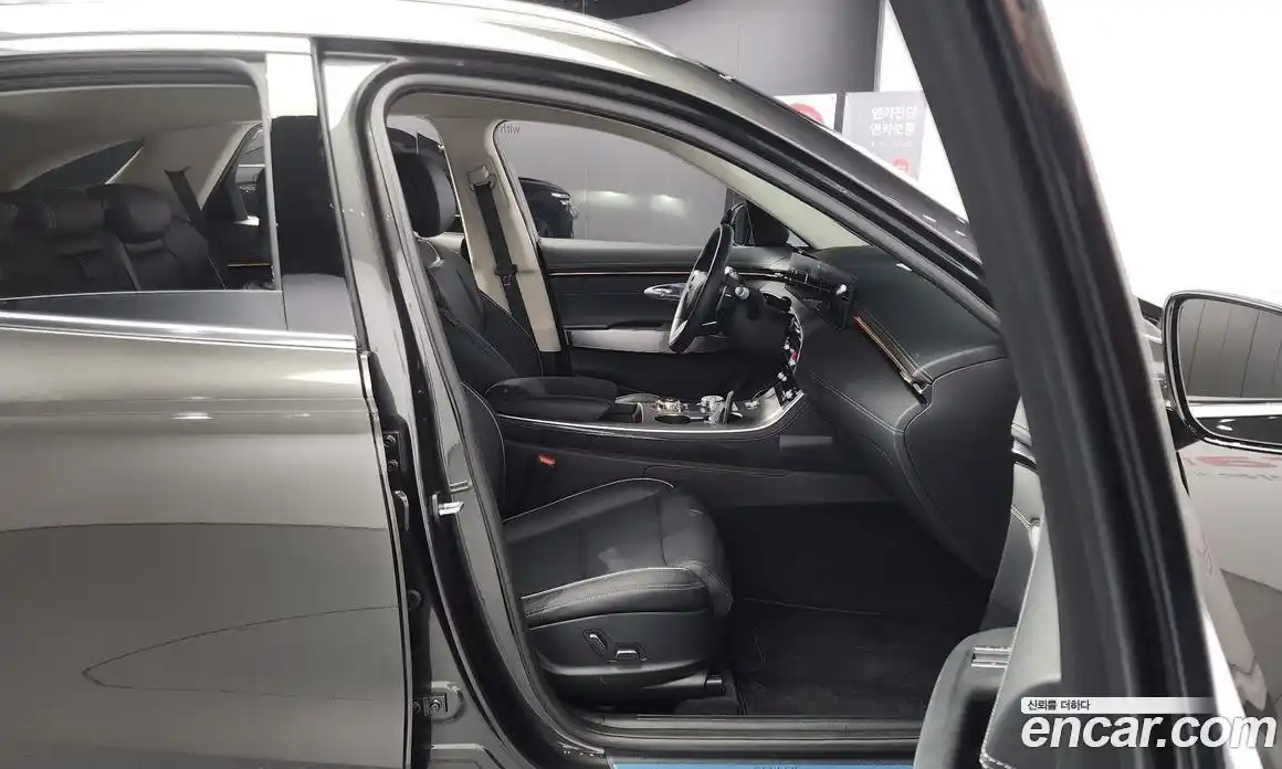 Genesis GV70 2025 2.5 Автомат в Москве № 20823, фото 8