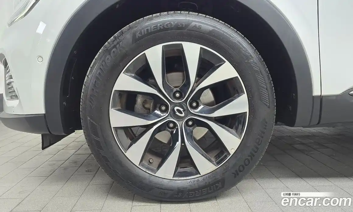 Renault XM3 2023 1.6 Автомат в Москве № 208534, фото 9