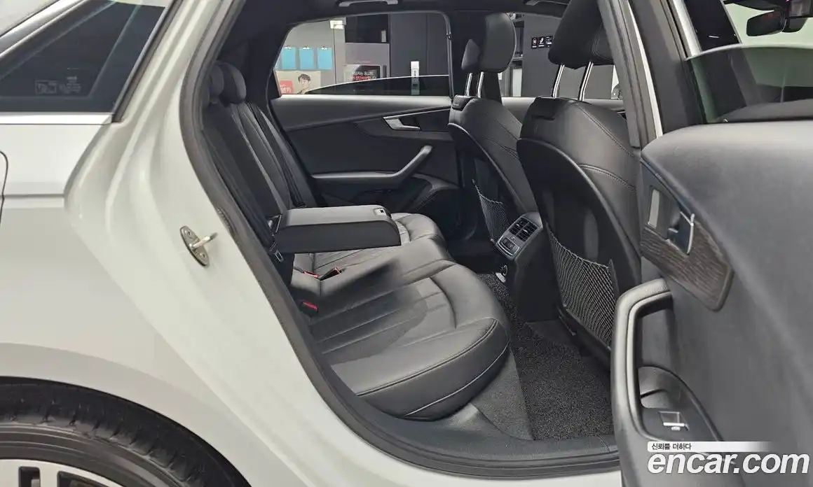 Audi A4 2019 2.0 Автомат в Москве № 212378, фото 9