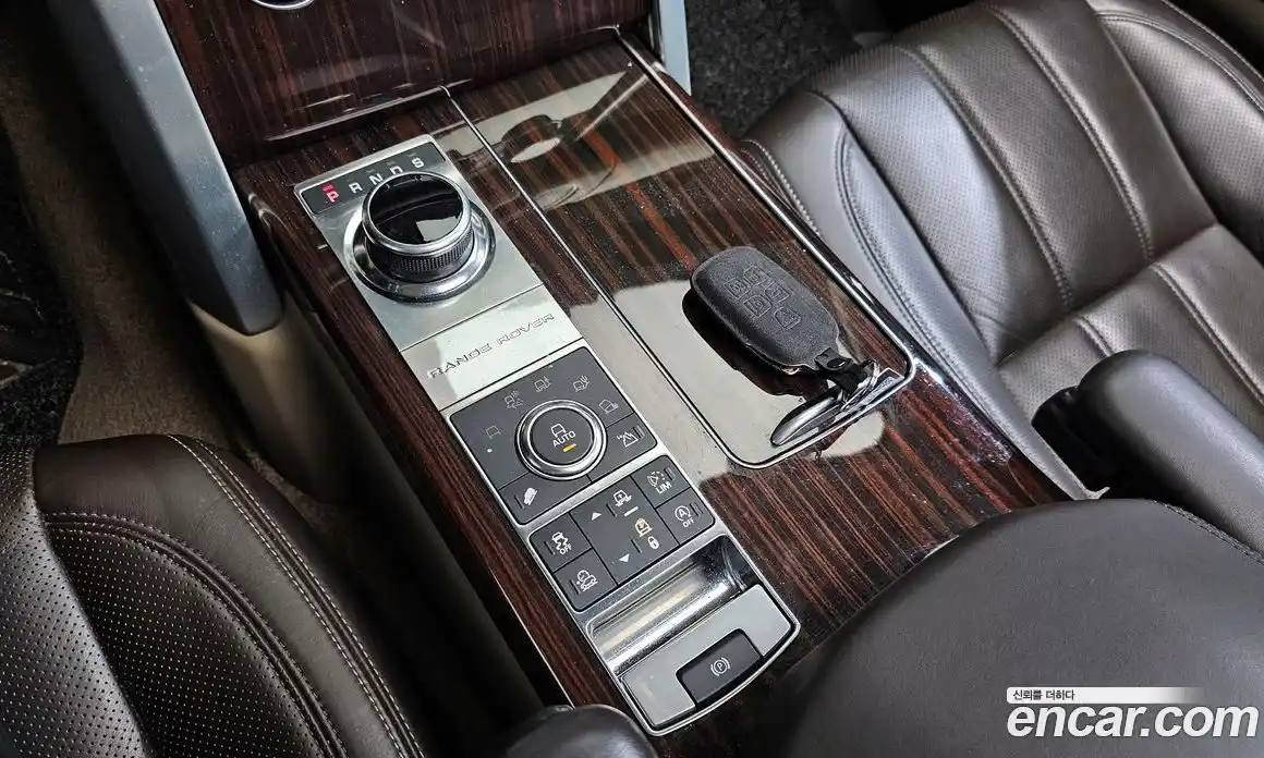 Land Rover Range-Rover 2017 4.4 Автомат в Москве № 213485, фото 13