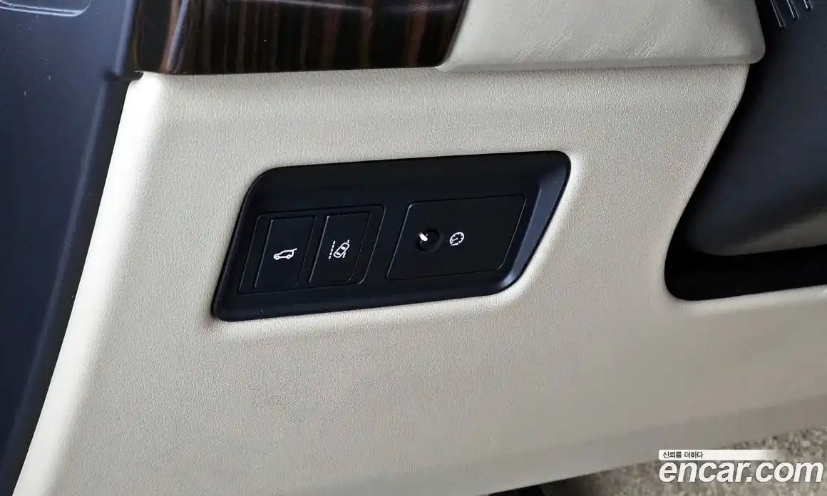 Land Rover Range-Rover 2017 4.4 Автомат в Москве № 213485, фото 5