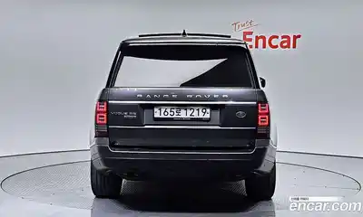 Land Rover Range-Rover 2017 4.4 Автомат в Москве № 213485, миниатюра 9