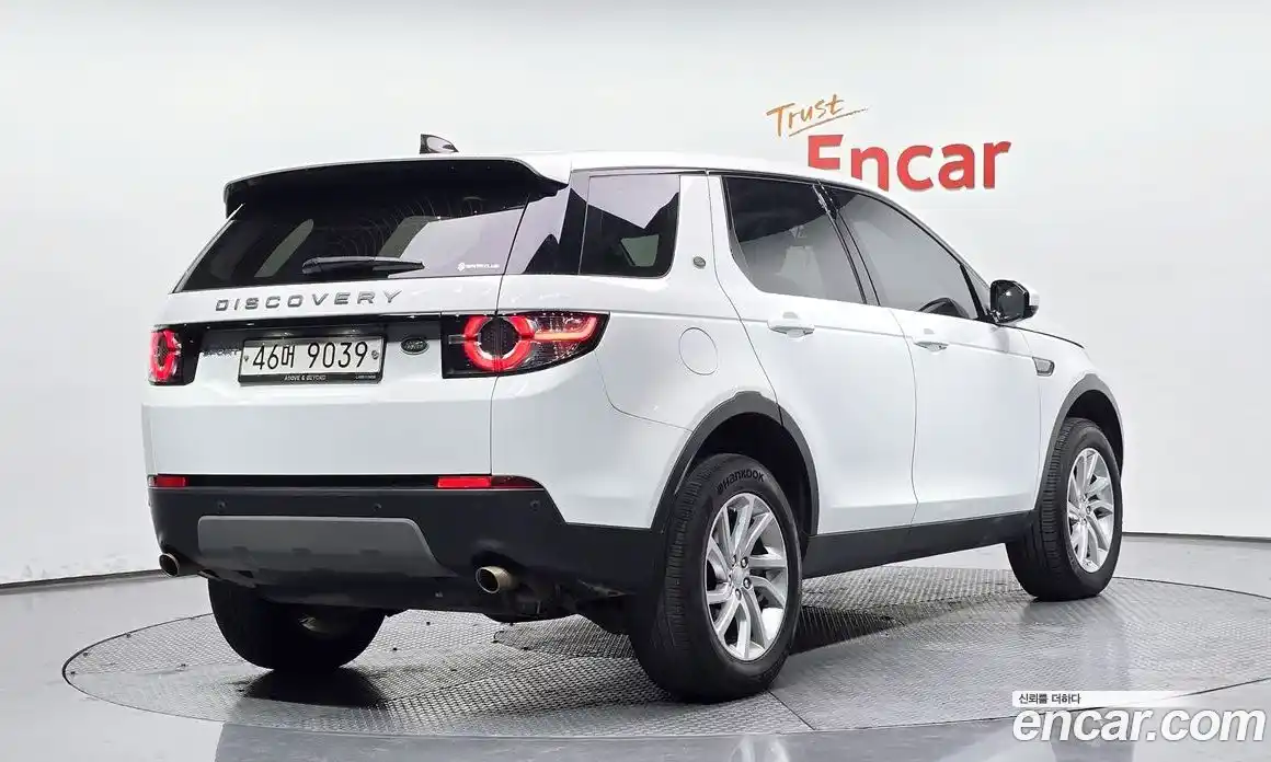 Land Rover Discovery Sport 2017 2.0 Автомат в Москве № 213561, фото 20
