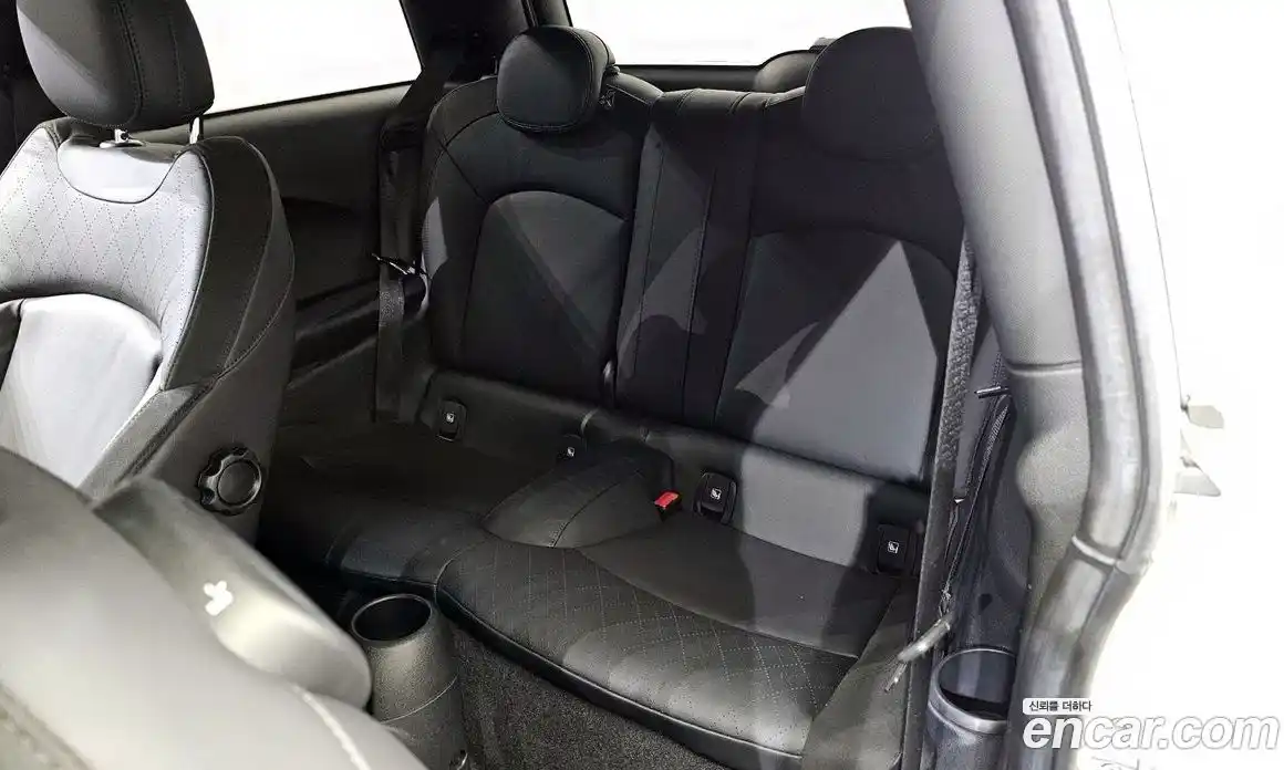 Mini Cooper 2022 Автомат в Москве № 213786, фото 3