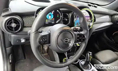 Mini Cooper 2022 Автомат в Москве № 213786, миниатюра 9