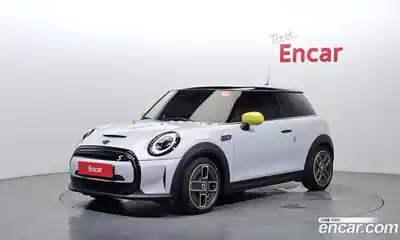 Mini Cooper 2022 Автомат в Москве № 213786, миниатюра 10