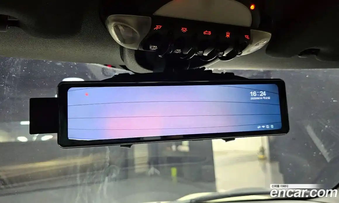 Mini Cooper Convertible 2009 1.6 Автомат в Москве № 214405, фото 2