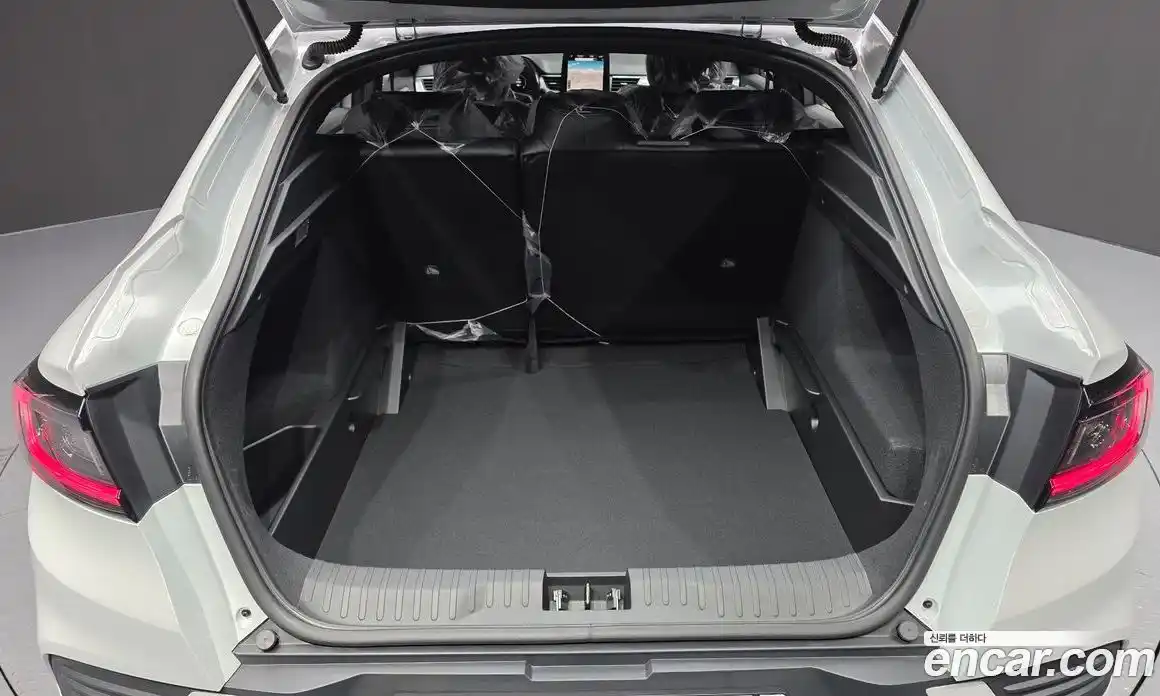 Renault Arkana 2026 1.6 Автомат в Москве № 217151, фото 3