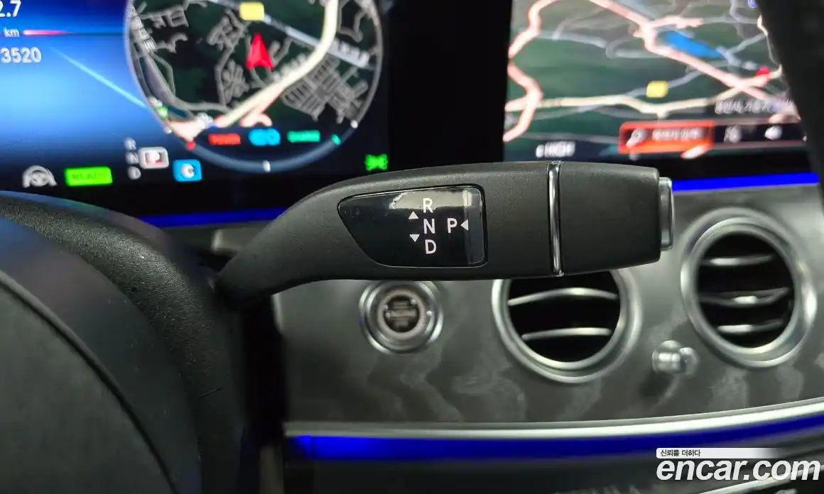 Mercedes-Benz E-Class 2023 2.0 Автомат в Москве № 218312, фото 17