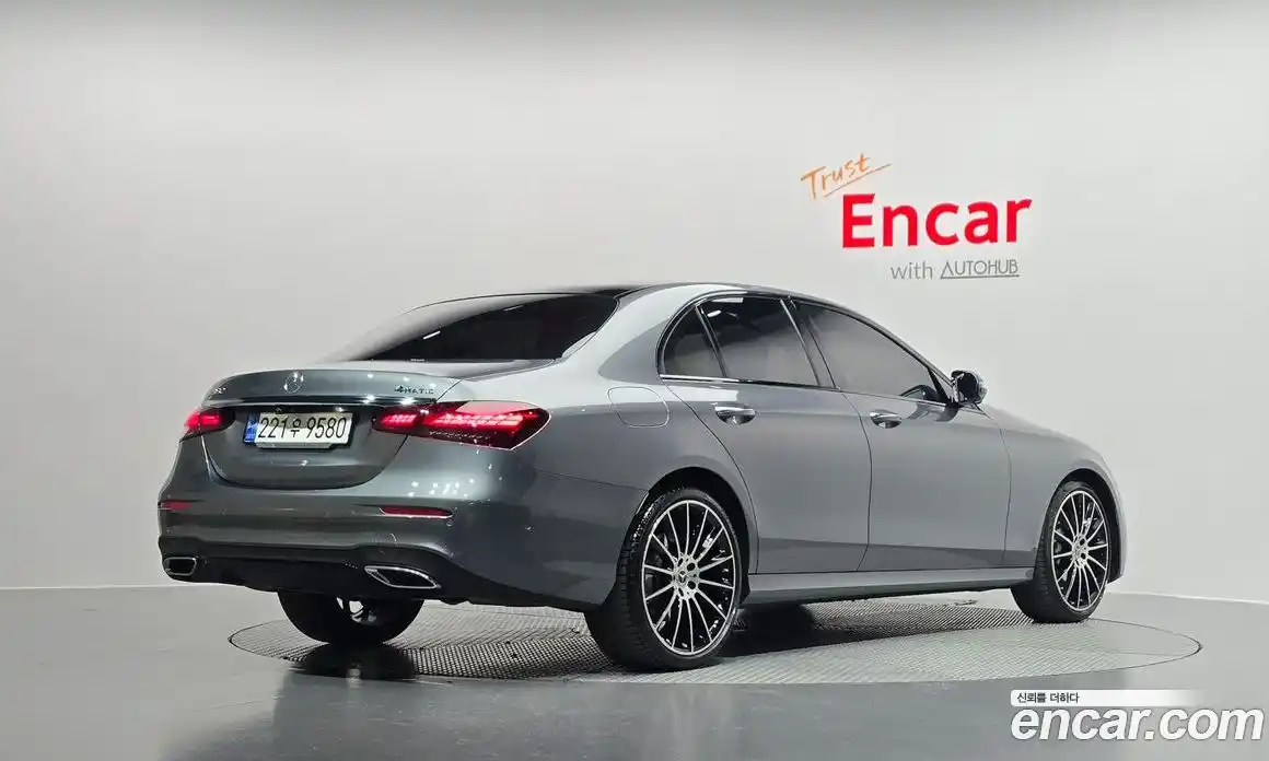 Mercedes-Benz E-Class 2023 2.0 Автомат в Москве № 218312, фото 19