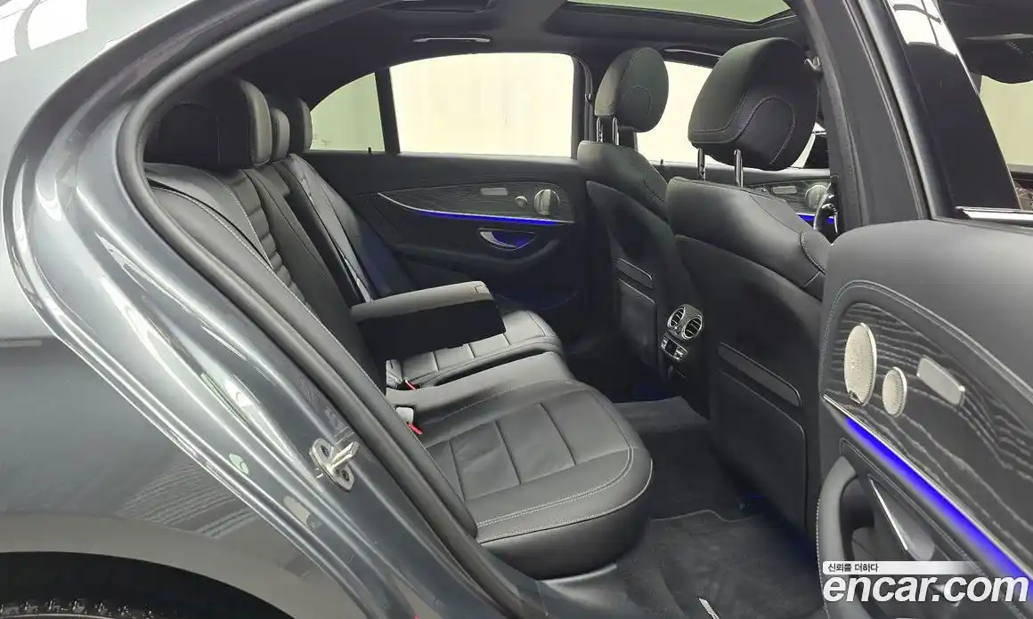 Mercedes-Benz E-Class 2023 2.0 Автомат в Москве № 218312, фото 6