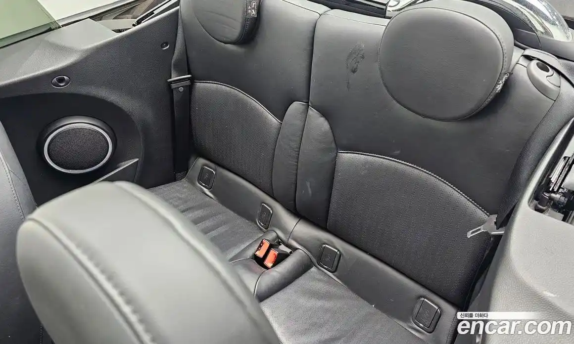 Mini Cooper Convertible 2015 1.6 Автомат в Москве № 226879, фото 12