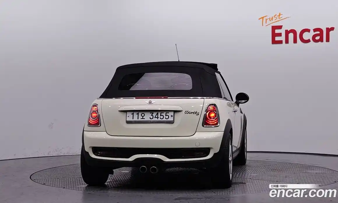 Mini Cooper Convertible 2015 1.6 Автомат в Москве № 226879, фото 16