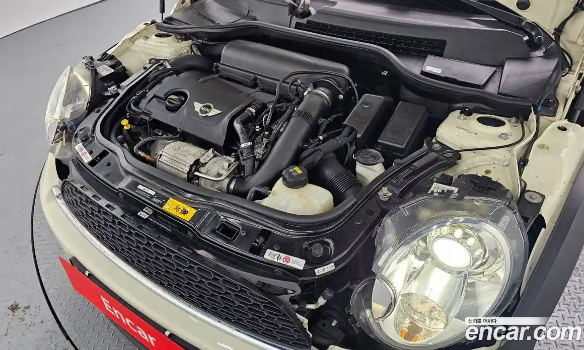 Mini Cooper Convertible 2015 1.6 Автомат в Москве № 226879, фото 18