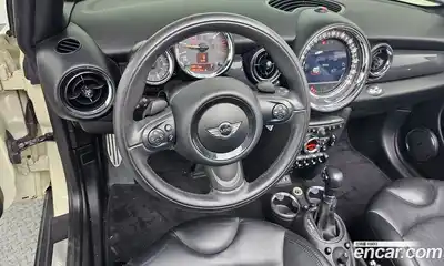 Mini Cooper Convertible 2015 1.6 Автомат в Москве № 226879, миниатюра 4