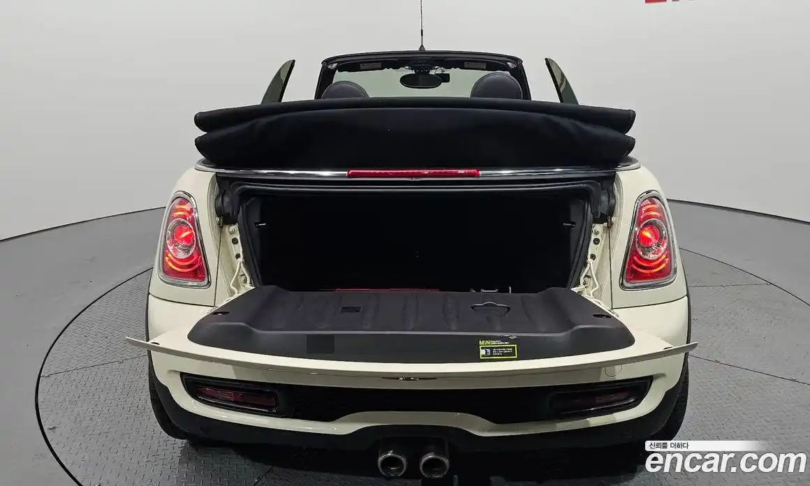 Mini Cooper Convertible 2015 1.6 Автомат в Москве № 226879, фото 8