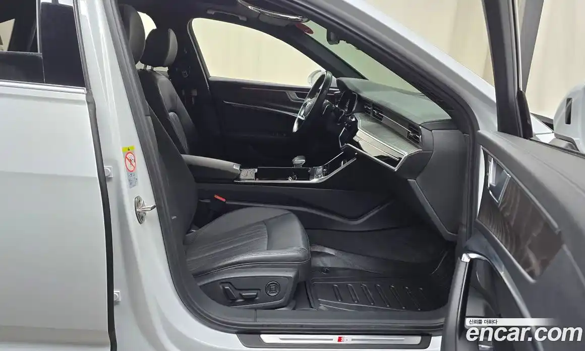 Audi A6 2023 2.0 Автомат в Москве № 230099, фото 4