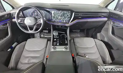 Volkswagen Touareg 2023 3.0 Автомат в Москве № 232115, миниатюра 11