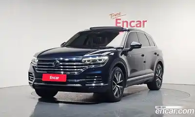Volkswagen Touareg 2023 3.0 Автомат в Москве № 232115, миниатюра 3