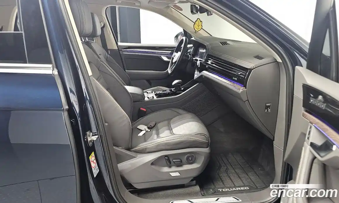 Volkswagen Touareg 2023 3.0 Автомат в Москве № 232115, фото 8