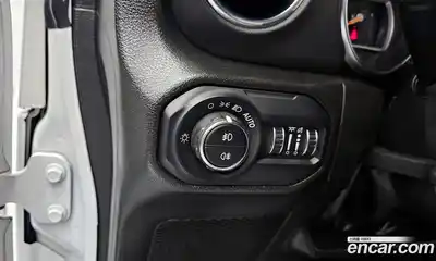 Jeep Wrangler 2023 2.0 Автомат в Москве № 232498, миниатюра 8