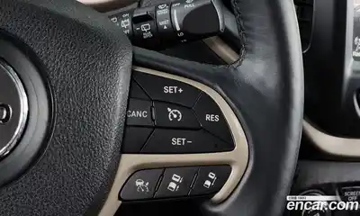 Jeep Cherokee 2015 2.0 Автомат в Москве № 232610, миниатюра 6