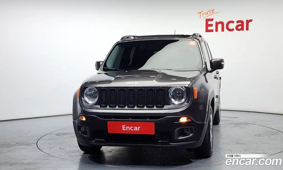Jeep Renegade 2016 2.4 Автомат в Москве № 232612, фото 14