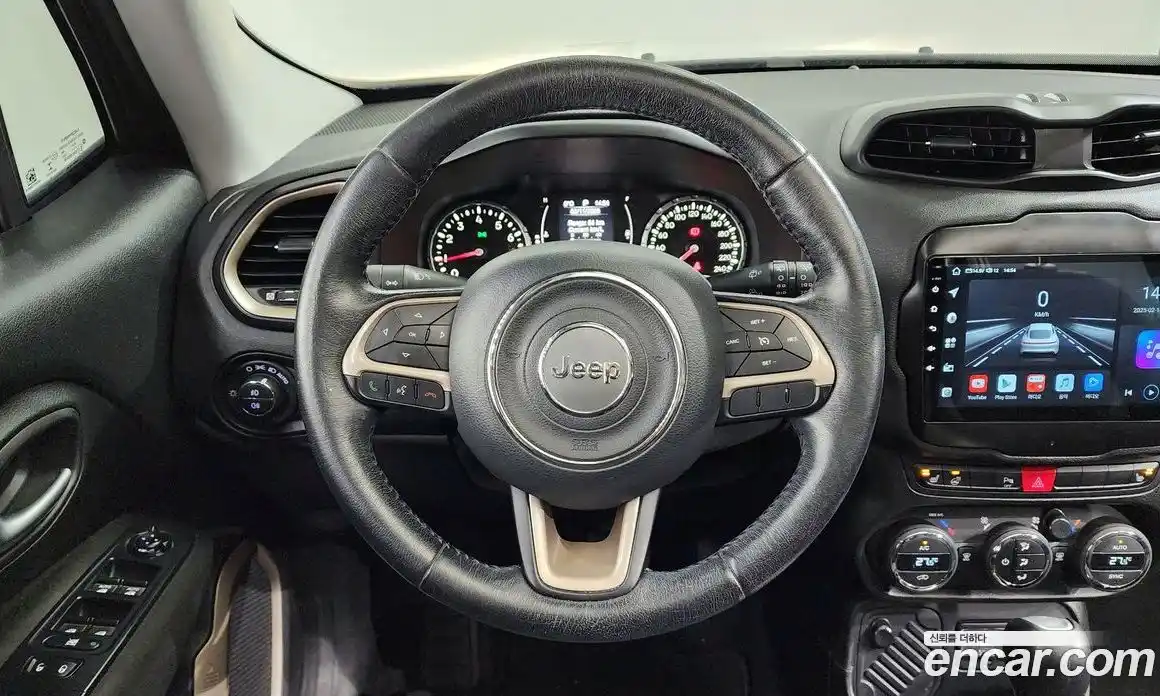 Jeep Renegade 2016 2.4 Автомат в Москве № 232612, фото 15