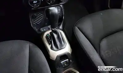 Jeep Renegade 2016 2.4 Автомат в Москве № 232612, миниатюра 7