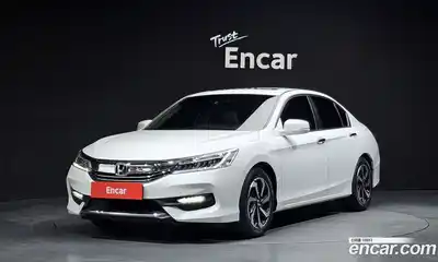 Honda Accord 2017 2.4 Автомат в Москве № 232860, миниатюра 11