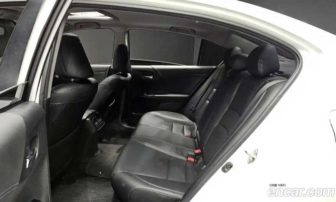 Honda Accord 2017 2.4 Автомат в Москве № 232860, фото 20