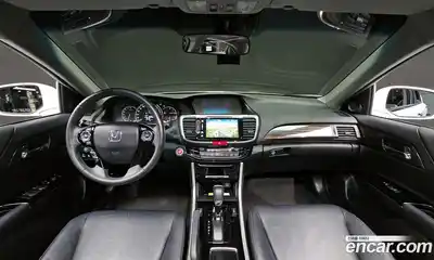 Honda Accord 2017 2.4 Автомат в Москве № 232860, миниатюра 2