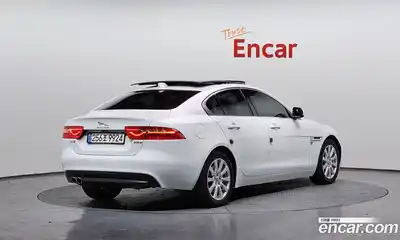 Jaguar XE 2017 2.0 Автомат в Москве № 240013, миниатюра 11