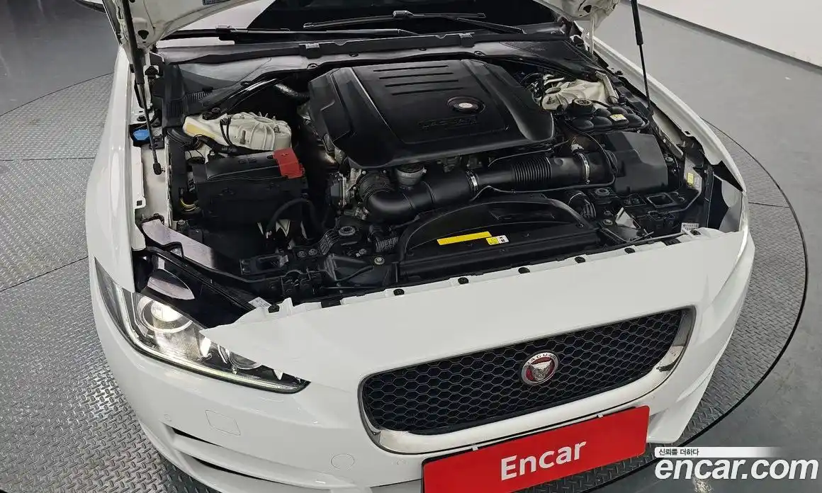 Jaguar XE 2017 2.0 Автомат в Москве № 240013, фото 14