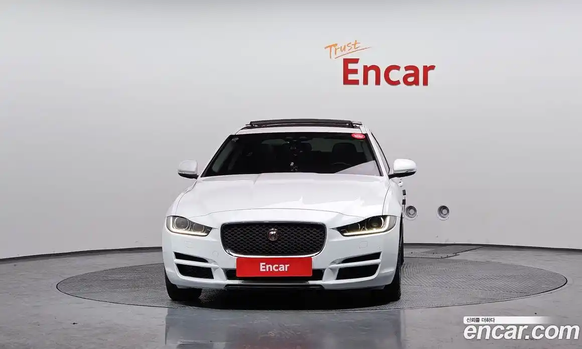 Jaguar XE 2017 2.0 Автомат в Москве № 240013, фото 19