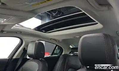 Jaguar XE 2017 2.0 Автомат в Москве № 240013, миниатюра 2