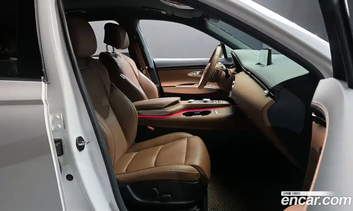 Genesis GV70 2022 2.5 Автомат в Москве № 24011, фото 15