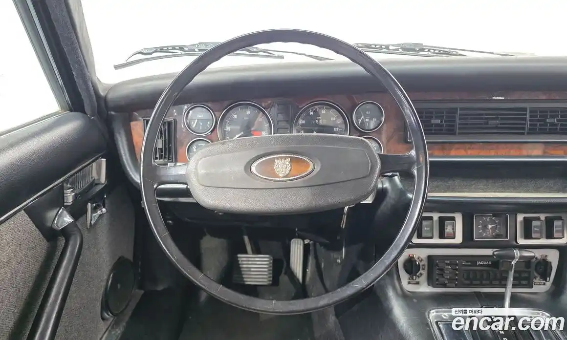 Jaguar XJ-6 2004 4.0 Автомат в Москве № 240369, фото 18