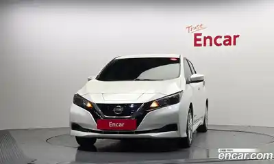 Nissan Leaf 2019 0.1 Автомат в Москве № 243248, миниатюра 2