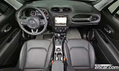 Jeep Renegade 2022 1.3 Автомат в Москве № 255283, миниатюра 11