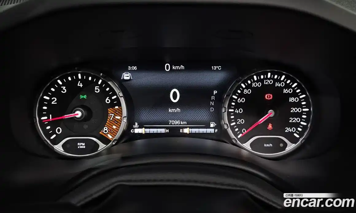 Jeep Renegade 2022 1.3 Автомат в Москве № 255283, фото 18